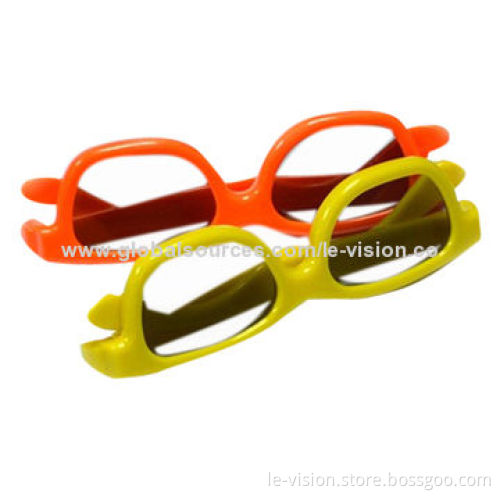 Small Size Polarized 3D Movie Glasses for Passive Cinema Projector System